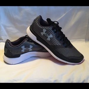 Under Armour Womens Charged Lightening